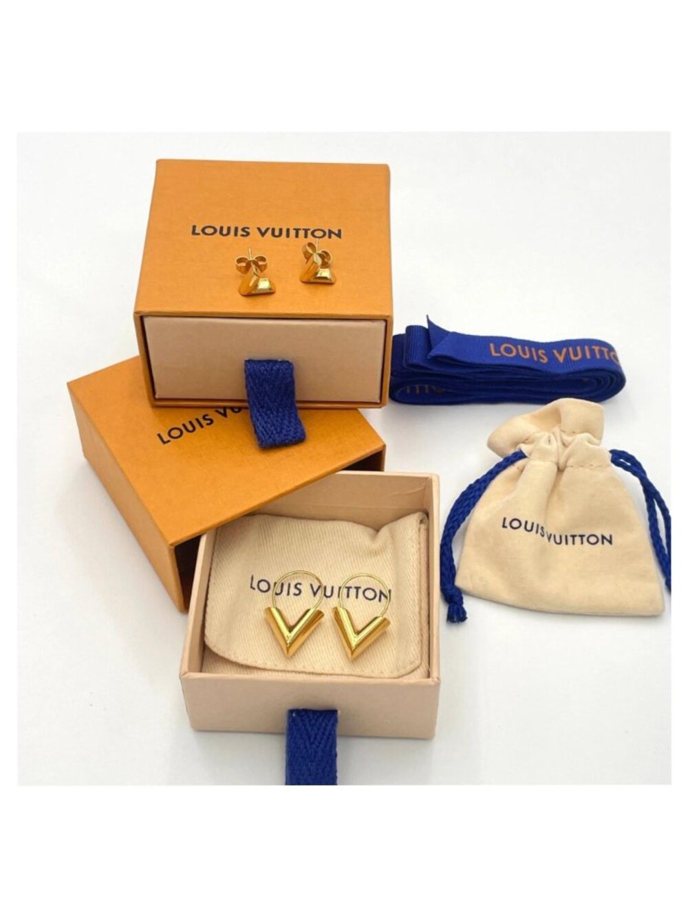 Authentic Louis Vuitton 2 PAIRS Essential V Gold Tone Hoop Earrings LV Logo - Picture 2 of 16